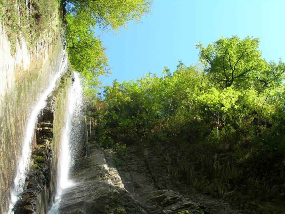 водопад в сочи ореховский
